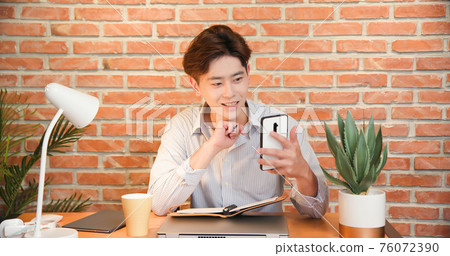 telework video meeting at home 76072390