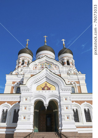  A church 76073033