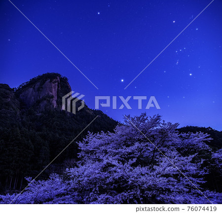 Sky Pillar Rock Cherry Blossoms, Orion and the Winter Triangle Sky Pillar Rock Cherry Blossoms, Orion and the Winter Triangle 76074419