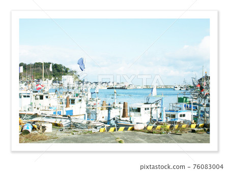 Film photo nostalgia fishing village 76083004