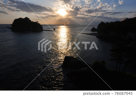 Izu Peninsula (Dogashima, Nishiizu Town) Izu Peninsula (Dogashima, Nishiizu Town) 76087045