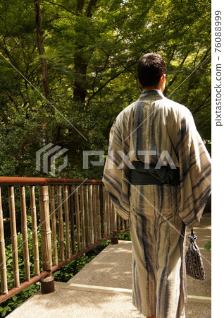 Back view and green of men's yukata Back view and green of men's yukata 76088999