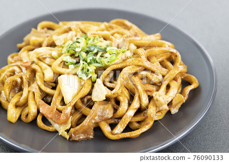 Delicious beef hormone yaki udon Delicious beef hormone yaki udon 76090133