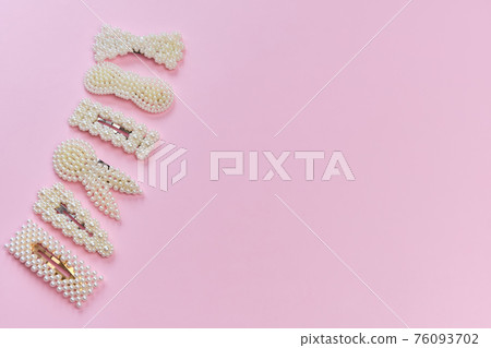 pearl hair clips.fashionable hair accessories. Hairpin with white pearls 76093702