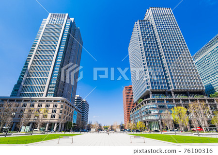 Tokyo Marunouchi Maru Building and Shin Maru Building 76100316