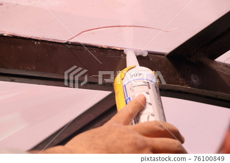 Garage roof repair 76100849