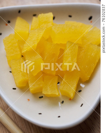 Asian food danmuji 76102837