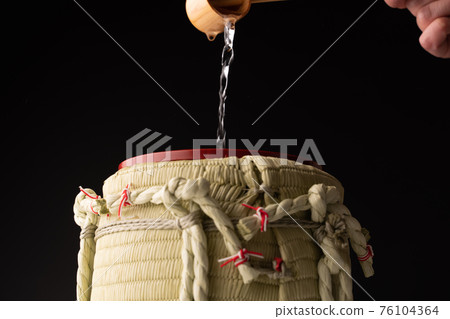 Sake barrel sake Sake barrel sake 76104364