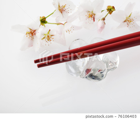 Chopsticks and chopstick rest Chopsticks and chopstick rest 76106403