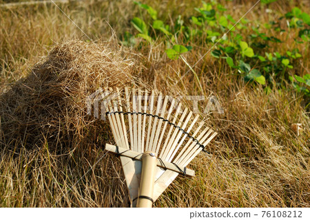 草坪護理茅草 草坪護理茅草 76108212