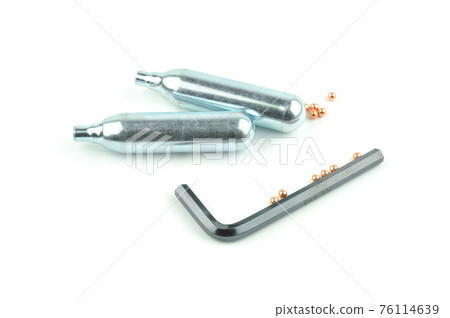 Co2 Cartridges and Pellets. 76114639