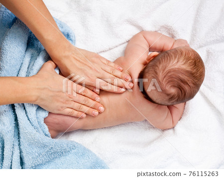 Baby back massage Baby back massage 76115263