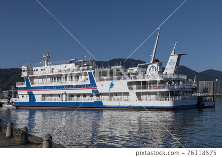 Lake Biwa learning boat "Uminoko" Lake Biwa learning boat "Uminoko" 76118575