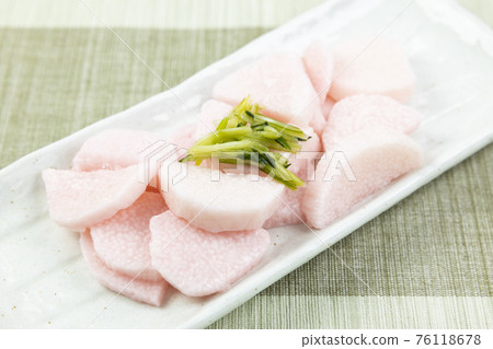 Delicious domestic Nagaimo pickled in plum vinegar 76118678