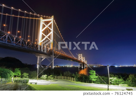 [香川縣] 南部的北邊山瀨戶大橋夜景（點亮） 76124745