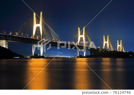 [香川縣]瀨戶大橋的夜景（岩黑島橋，岩黑島橋） 76124746