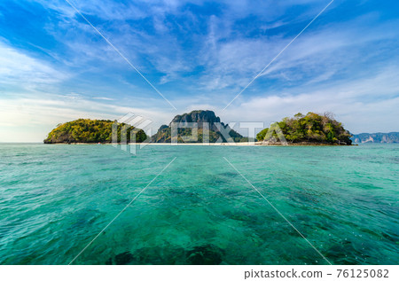 Thale Waek Separated Sea Krabi, Thailand Thale Waek Separated Sea Krabi, Thailand 76125082