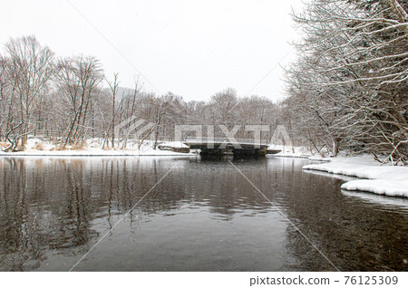 Kushiro River headwaters for canoeing 76125309