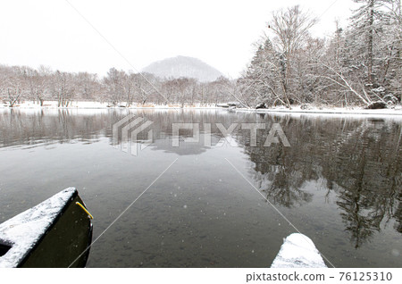 Kushiro River headwaters for canoeing 76125310