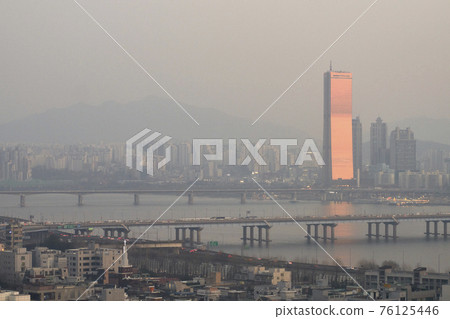 首爾漢江永登浦區汝矣島麻浦區麻浦大橋63號樓 76125446