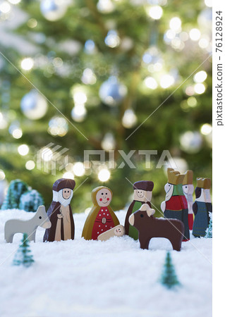 Christmas Nativity Scene Of Jesus Birth 76128924