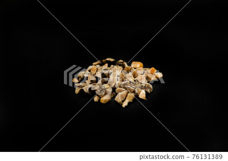 Chinese herbal medicine Sengyu River 76131389