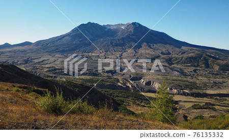 Mount Saint Helens, Washington. Mount Saint Helens, Washington. 76135332
