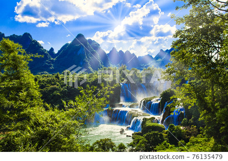 Nanning Tokuten Waterfall 76135479