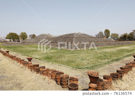 Hachimanzuka Kofun 76136574
