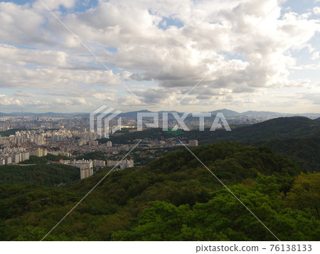 National park. Bukhansan. Bul-amsan. Suraksan. Sky. Clouds National park. Bukhansan. Bul-amsan. Suraksan. Sky. Clouds 76138133