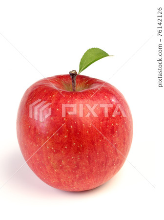有葉子的蘋果 76142126