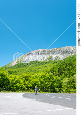 Image of Oyama's early summer cycling 76149278