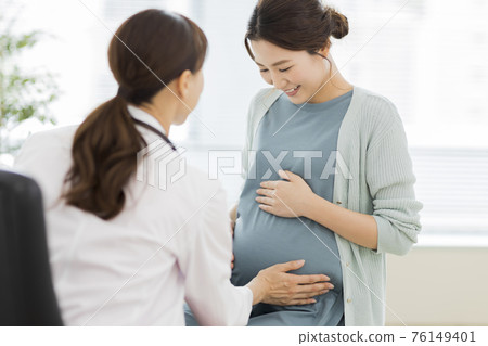 接受體檢的孕婦 76149401