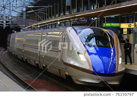 E7系列北陸新幹線進入安中春名站 76150797