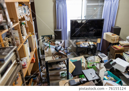 All-you-can-eat room (garbage house) 76155124