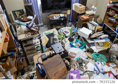 自助餐廳(垃圾房) 自助餐廳(垃圾房) 76155126