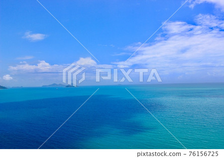 From the sky over Hamilton Island, Australia 76156725