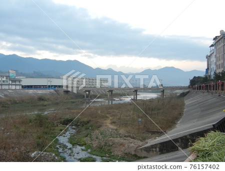 中國雲南省農村城鎮景觀：京東的城市景觀 76157402