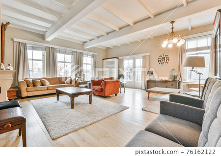 Elegant living room Elegant living room 76162122