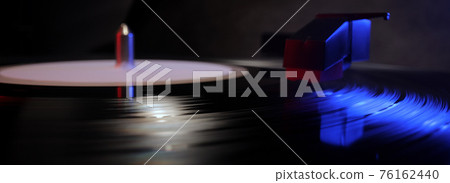 Amazing view over a record player playing a vinyl 76162440