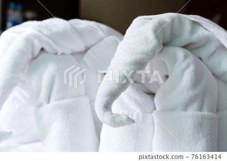 pair of figurines elephant from a towel greeting in hotels in asia pair of figurines elephant from a towel greeting in hotels in asia 76163414