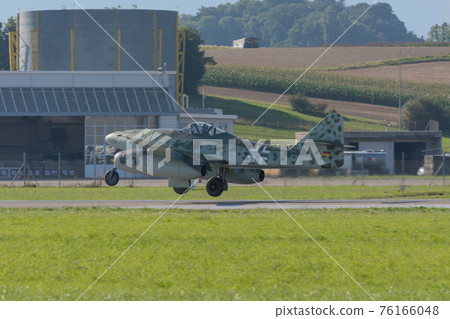 Messerschmitt Me262 Chevalve takeoff 76166048