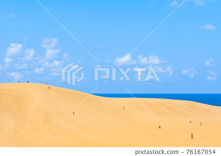 Tottori sand dunes Tottori sand dunes 76167054