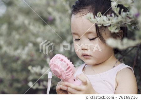 Child Lifestyle, Summer, park 76169716