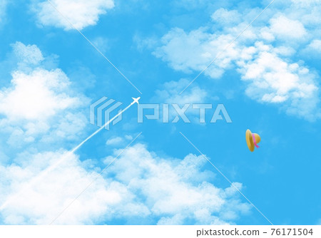 An airplane and a straw hat are flying in the blue sky 76171504