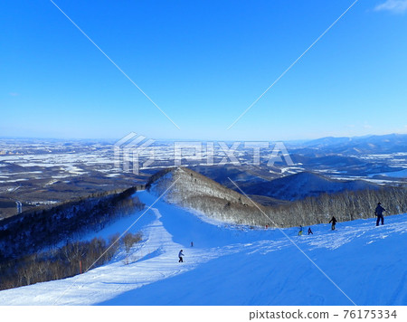 White slope White slope 76175334