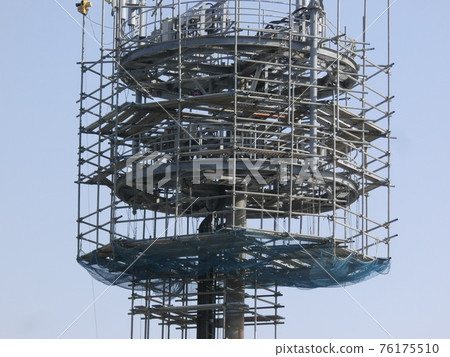 通訊塔需要定期噴漆工作 76175510