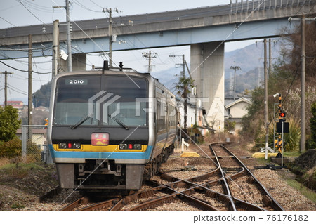 2000系列特快南浦逃跑 76176182