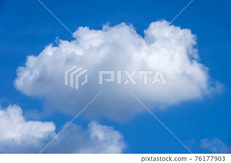 藍天和雲彩 藍天和雲彩 76177903