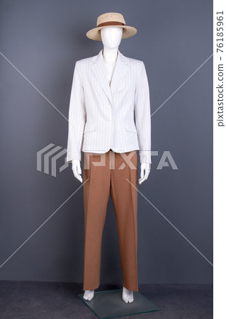 Full length female mannequin in fashion outfit. Full length female mannequin in fashion outfit. 76185961